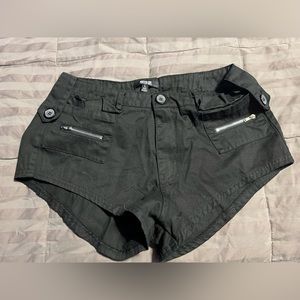 Poster girl short shorts